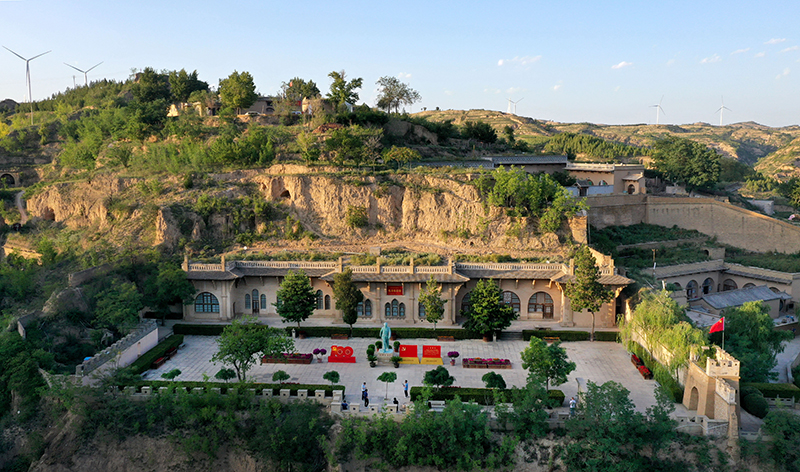 ������ת����ʷ���̡�������ϰ��ƽͬ־Ϊ���ĵĵ�����������ʱ�������ʵ����ʵ���л�����ΰ����